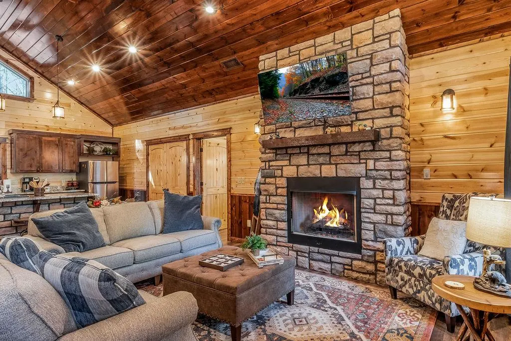 Photo 7 — 528 Lost Creek Trail, Broken Bow, OK 74728