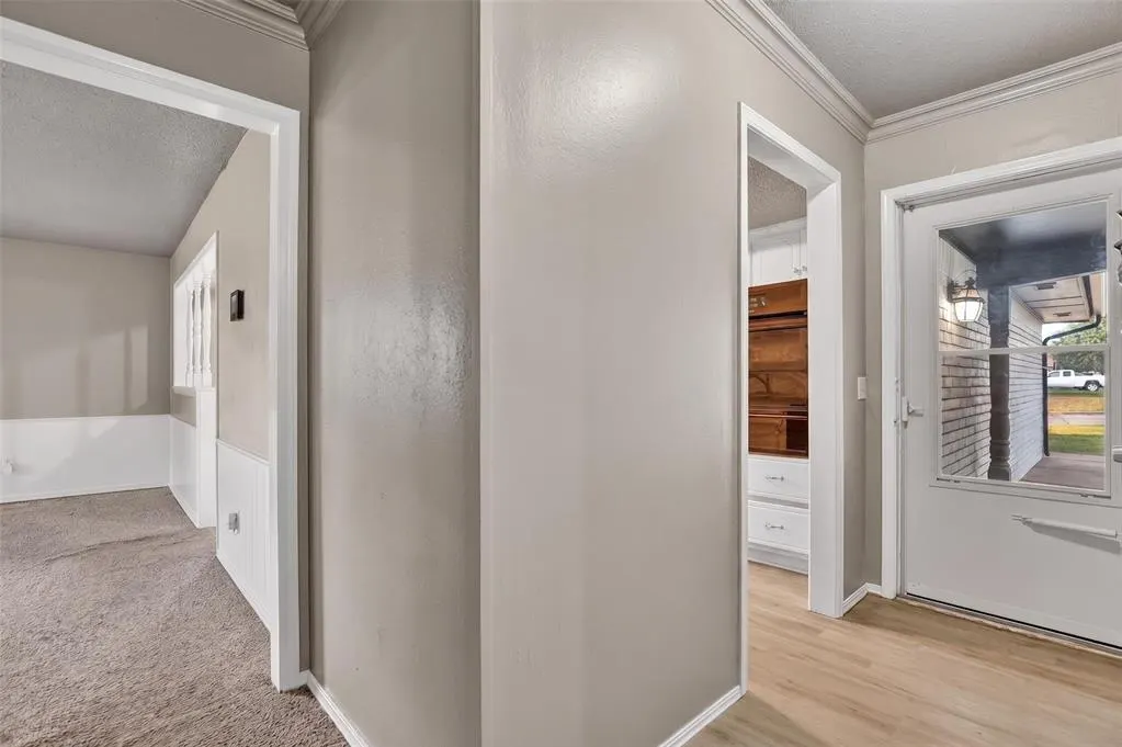 Photo 5 — 1645 Gladstone Terrace, Oklahoma City, OK 73120