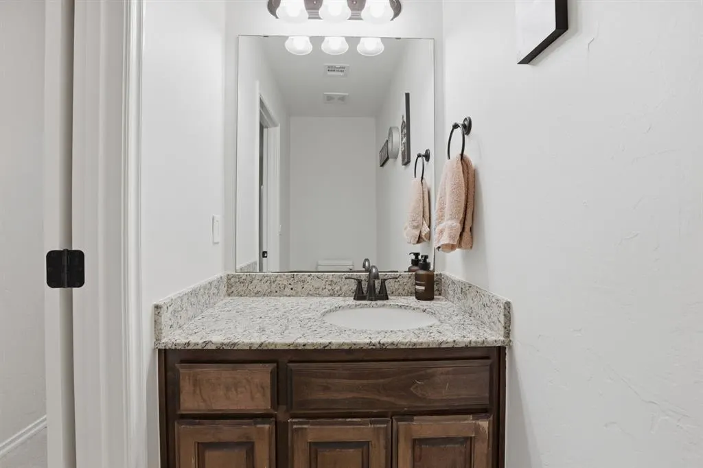 Photo 32 — 7112 Ridge Manor Lane, Oklahoma City, OK 73150