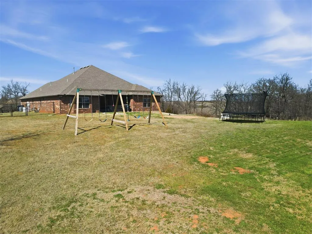 Photo 37 — 7112 Ridge Manor Lane, Oklahoma City, OK 73150