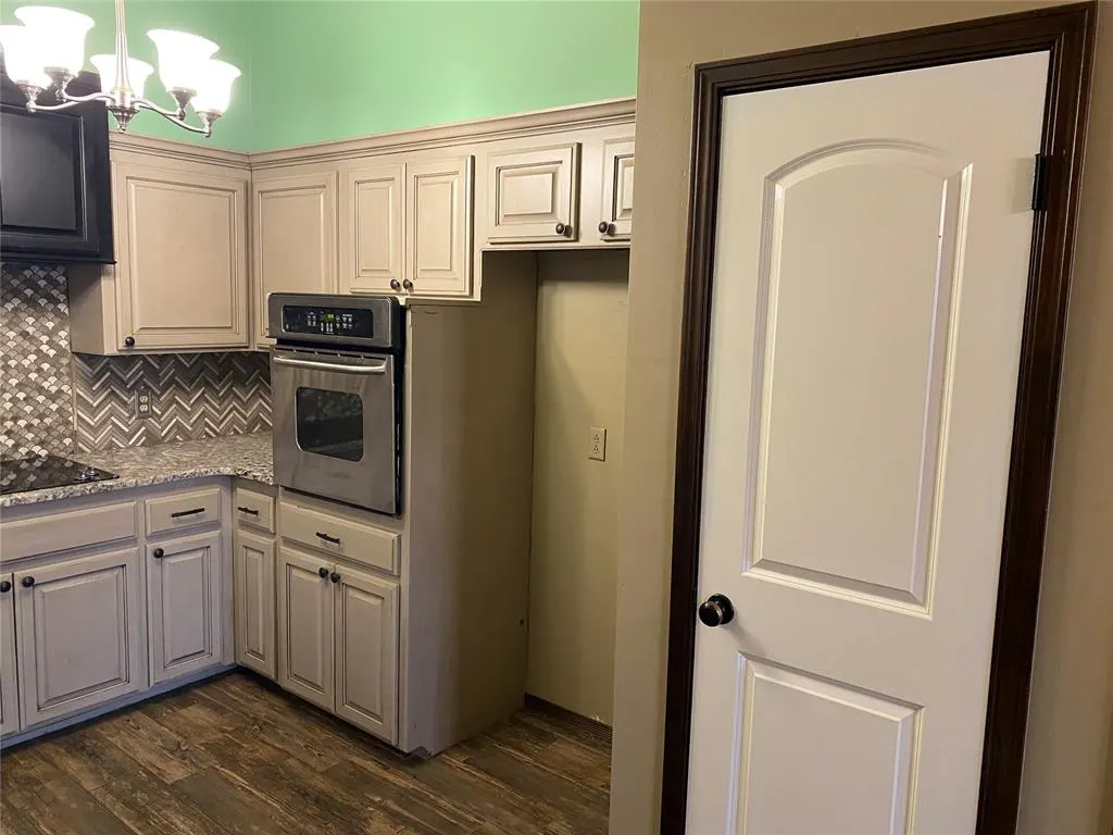 Photo 10 — 2023 N 9th Street, Purcell, OK 73080