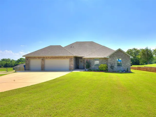 Photo 5 — 9556 Country Side Lane, Guthrie, OK 73044
