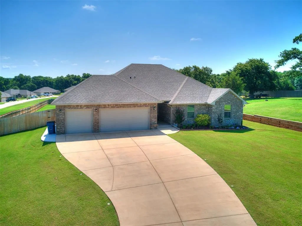 Photo 7 — 9556 Country Side Lane, Guthrie, OK 73044