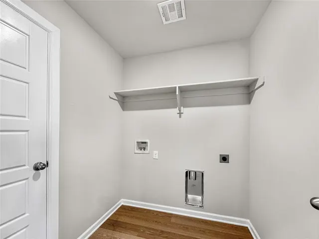 Photo 5 — 10512 SW 41st Street, Mustang, OK 73064