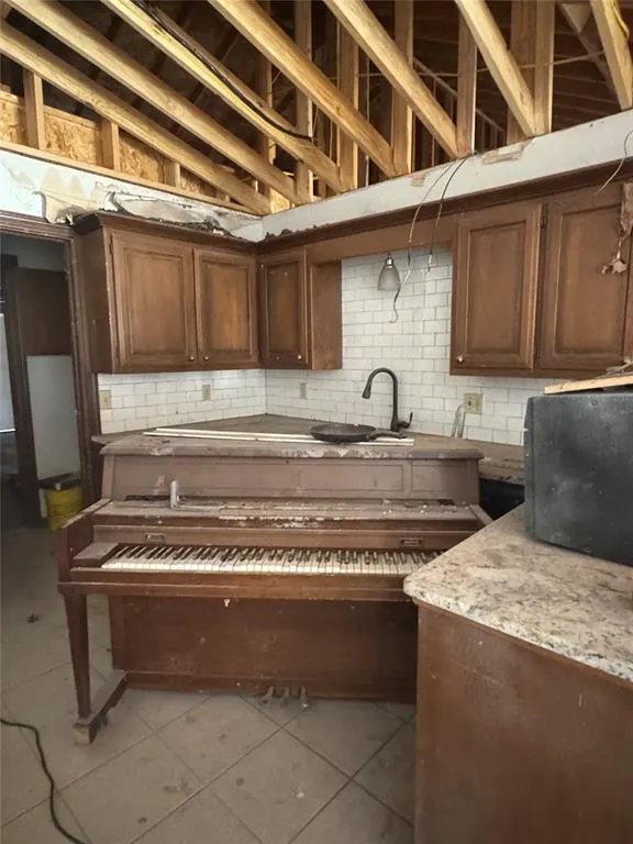 Photo 3 — 1899 Saddleback Boulevard 19, Norman, OK 73072
