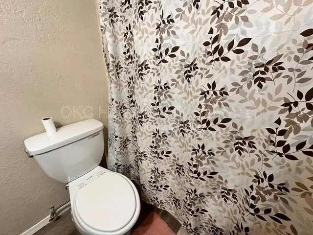 Photo 5 — 109 SE 42nd Street D, Oklahoma City, OK 73129