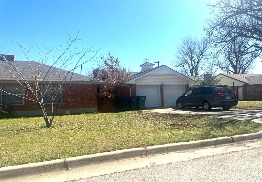 Photo 4 — 5214 N Miller Place, Oklahoma City, OK 73112