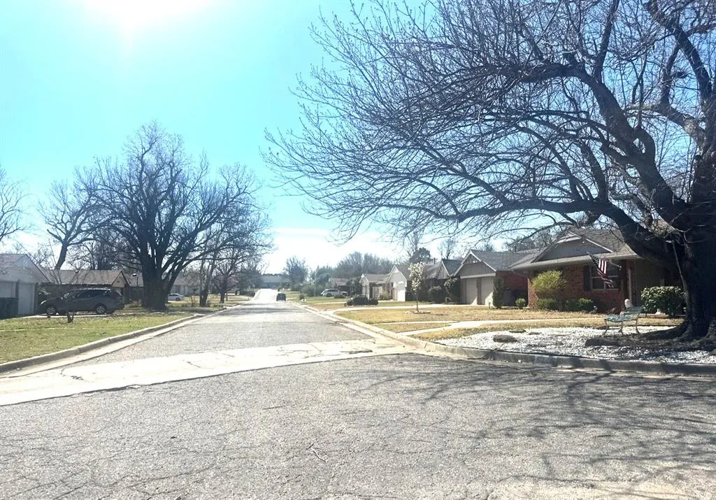 Photo 5 — 5214 N Miller Place, Oklahoma City, OK 73112