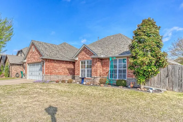 Photo 2 — 5001 SW 123 Street, Oklahoma City, OK 73173