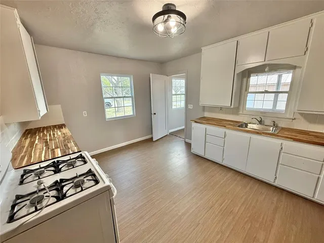 Photo 6 — 1601 C Street, Snyder, OK 73566