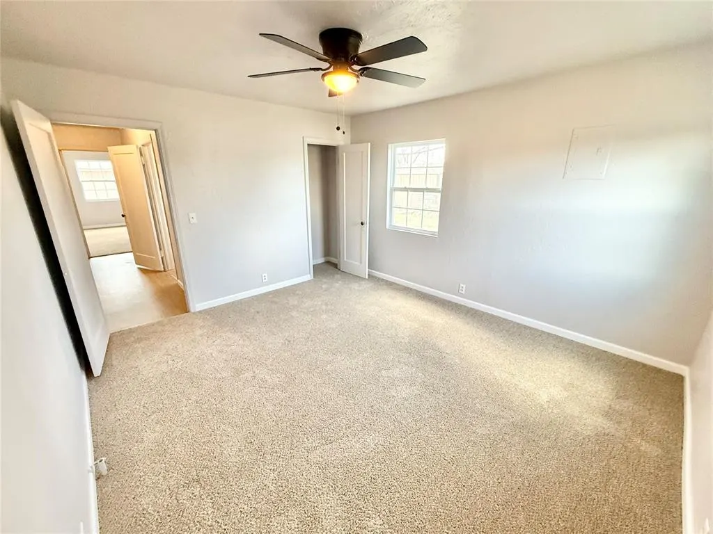 Photo 11 — 1601 C Street, Snyder, OK 73566