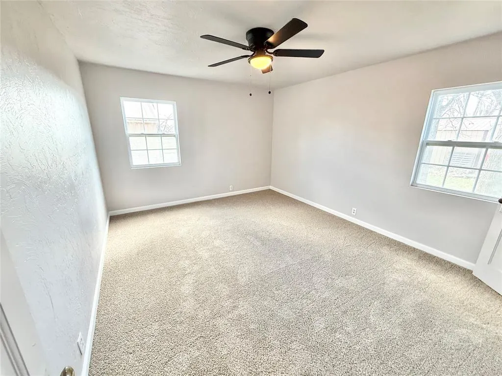 Photo 14 — 1601 C Street, Snyder, OK 73566
