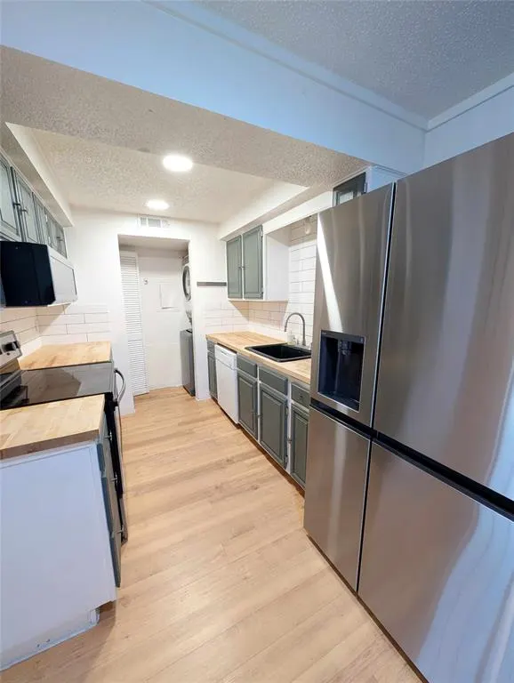 Photo 4 — 11130 Stratford Drive, Oklahoma City, OK 73120