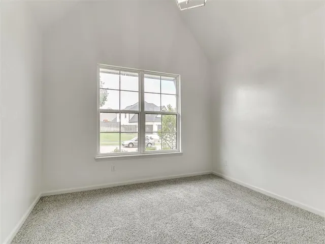 Photo 6 — 8525 Maple Creek Road, Arcadia, OK 73007
