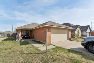 Sold home at 433 NW 115th Street