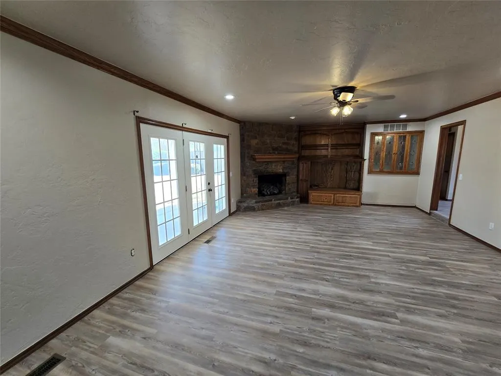 Photo 5 — 10900 Abbeywood, Oklahoma City, OK 73170