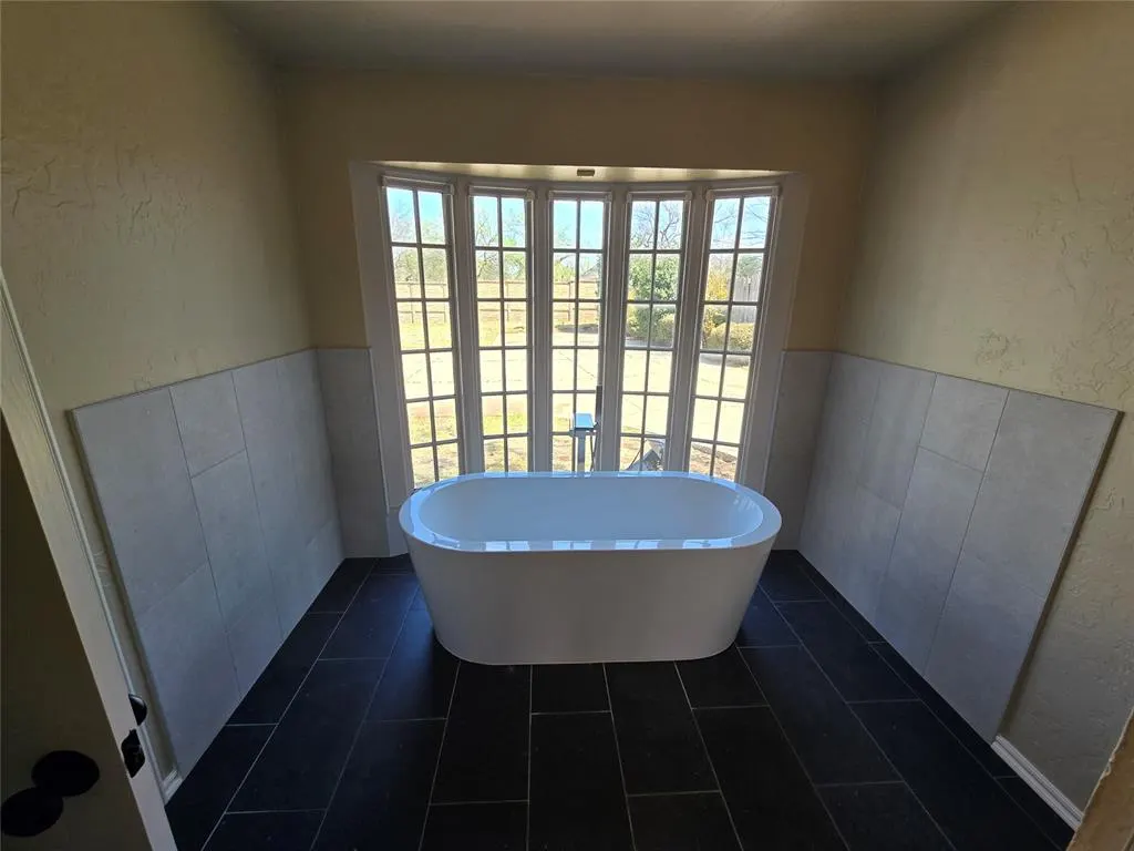Photo 16 — 10900 Abbeywood, Oklahoma City, OK 73170