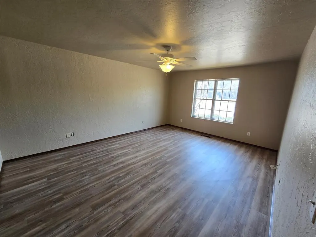 Photo 17 — 10900 Abbeywood, Oklahoma City, OK 73170