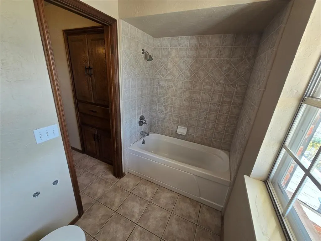 Photo 28 — 10900 Abbeywood, Oklahoma City, OK 73170