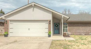 Sold home at 213 Elwood Drive