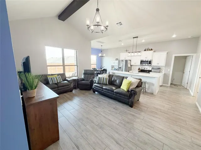 Photo 4 — 2712 Land Run Street, Weatherford, OK 73096