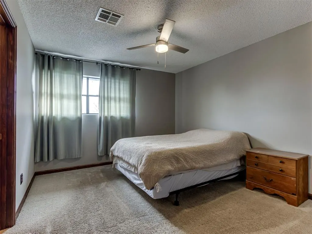 Photo 23 — 10605 N Macarthur Boulevard, Oklahoma City, OK 73162