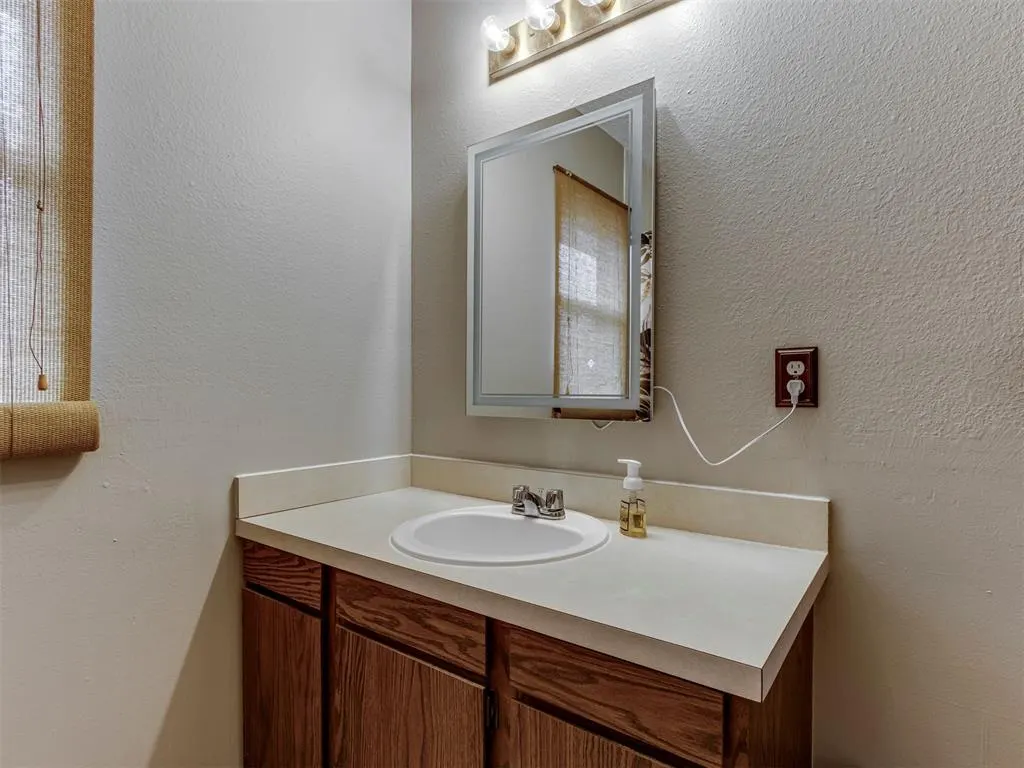 Photo 27 — 10605 N Macarthur Boulevard, Oklahoma City, OK 73162