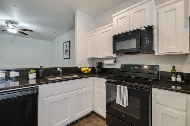 Photo 5 — 1000 SW 91st Street, Oklahoma City, OK 73139