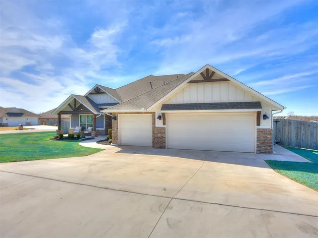 Photo 2 — 2803 Hickory Hills Court, Newcastle, OK 73065