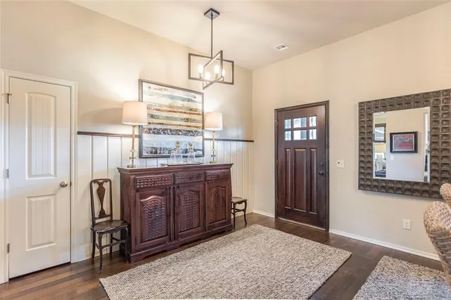 Photo 3 — 224 Nature Lane, Edmond, OK 73034