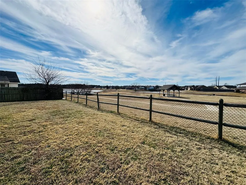 Photo 5 — 14710 E 108th Street, Owasso, OK 74055