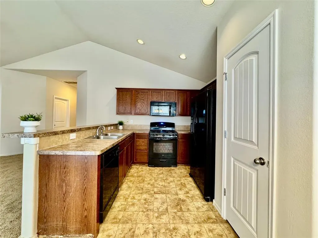 Photo 11 — 14710 E 108th Street, Owasso, OK 74055