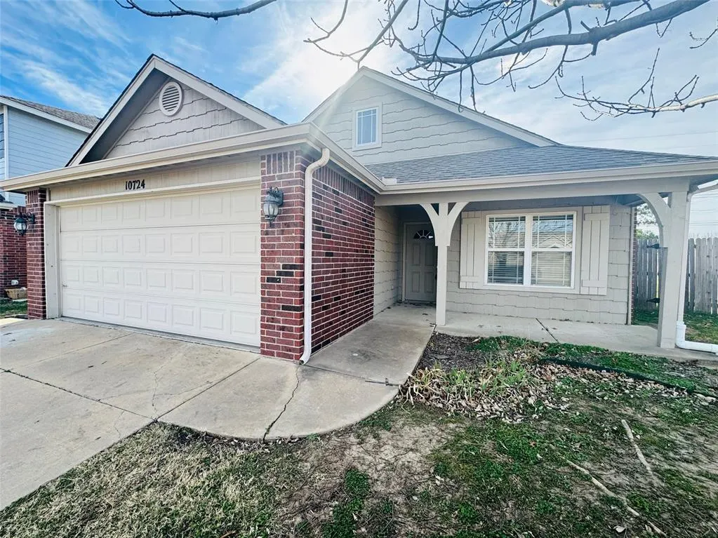 Photo 2 — 10724 N 146th East Avenue, Owasso, OK 74055