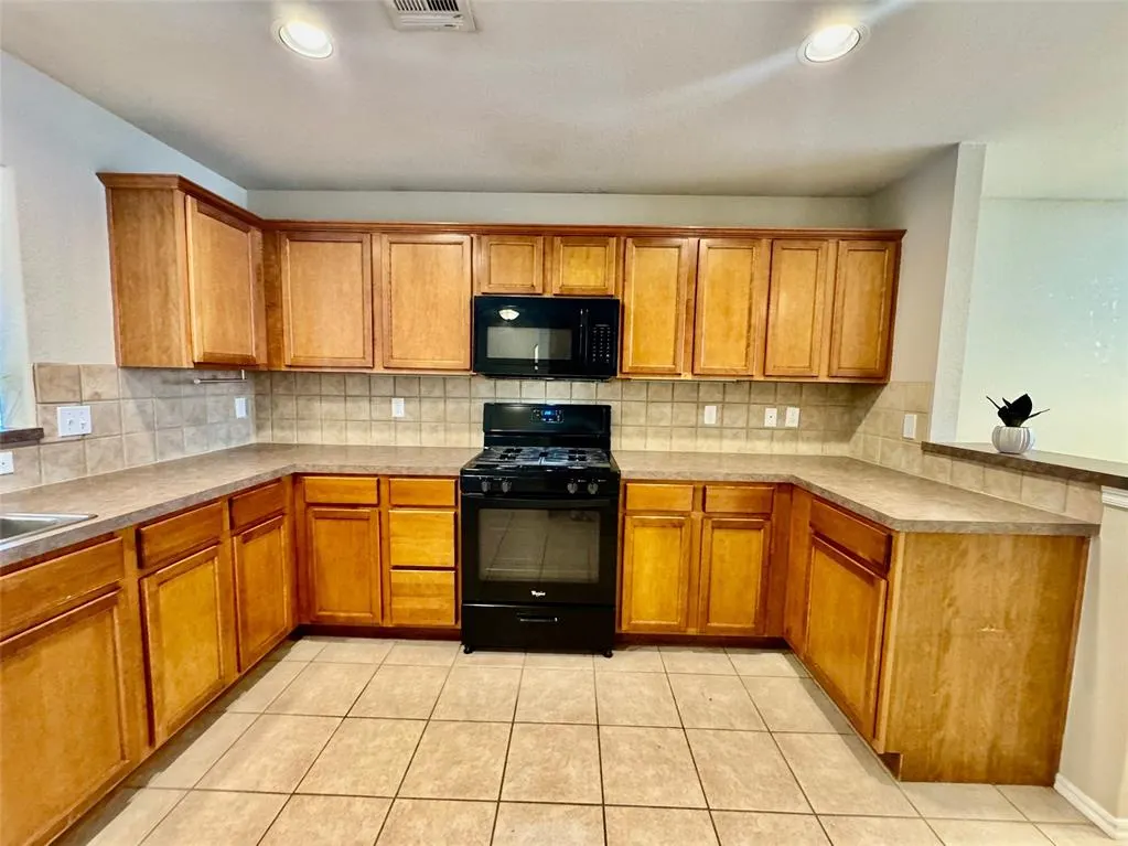 Photo 12 — 10724 N 146th East Avenue, Owasso, OK 74055