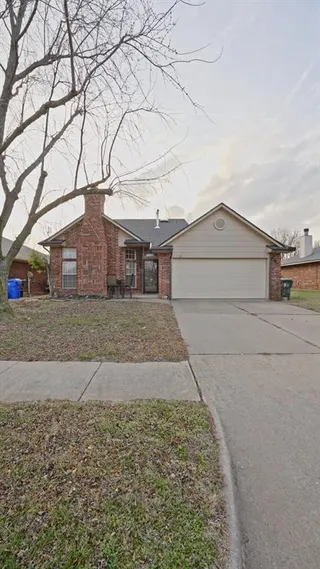 Sold home at 400 Crest Place