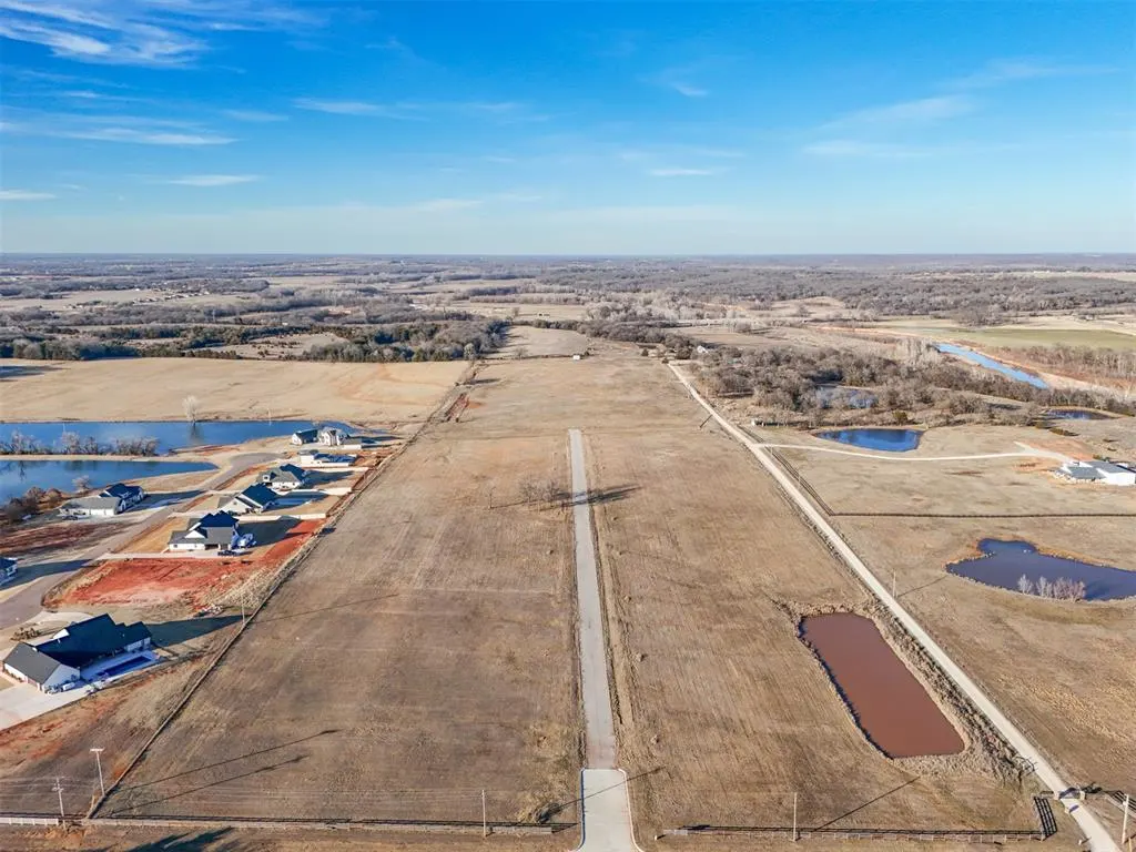 Photo 2 — 4 Stone River Ranch Drive, Shawnee, OK 74804