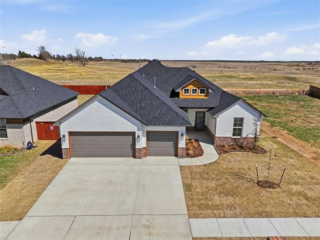 Photo 3 — 9308 Taggert Lane, Yukon, OK 73099