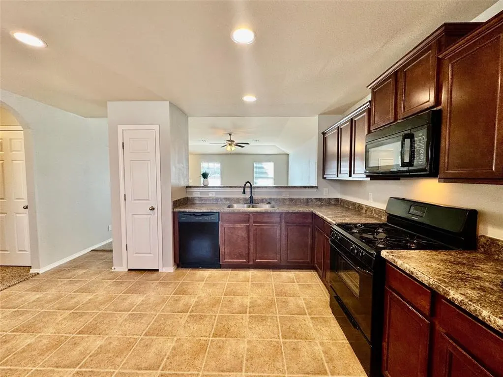 Photo 8 — 7401 S Elder Avenue, Broken Arrow, OK 74011