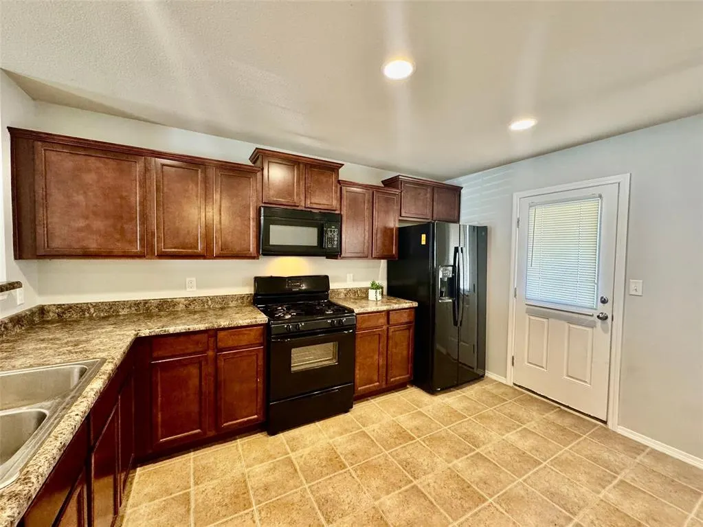 Photo 13 — 7401 S Elder Avenue, Broken Arrow, OK 74011
