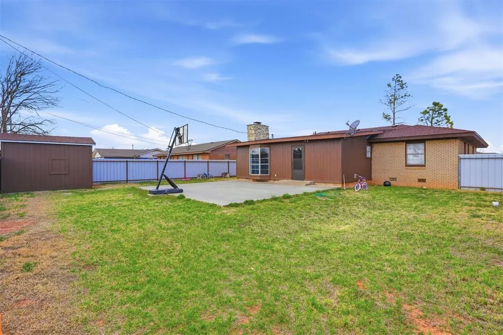 Photo 38 — 124 Cameron Drive, Altus, OK 73521