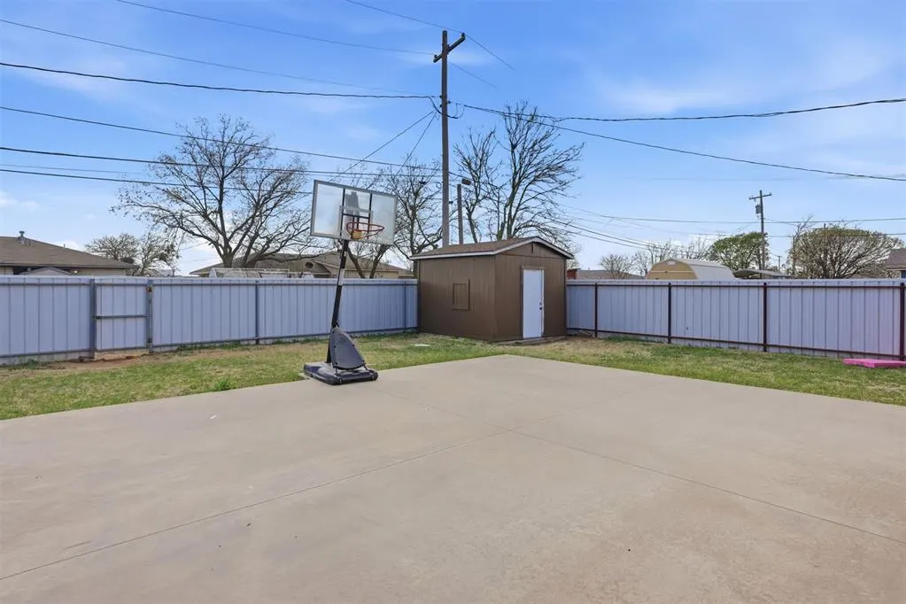 Photo 39 — 124 Cameron Drive, Altus, OK 73521