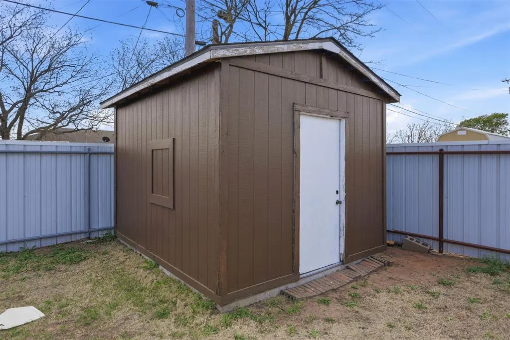 Photo 40 — 124 Cameron Drive, Altus, OK 73521