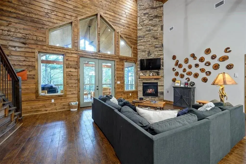Photo 8 — 1201 Southern Hills Circle, Broken Bow, OK 74728