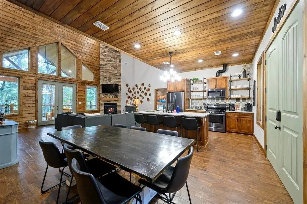 Photo 13 — 1201 Southern Hills Circle, Broken Bow, OK 74728