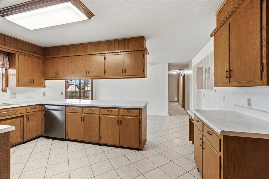 Photo 11 — 1509 S 10th Street, Kingfisher, OK 73750