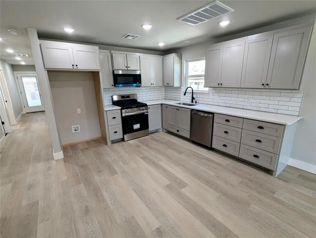 Photo 9 — 213 S 4th Street, Eufaula, OK 74432