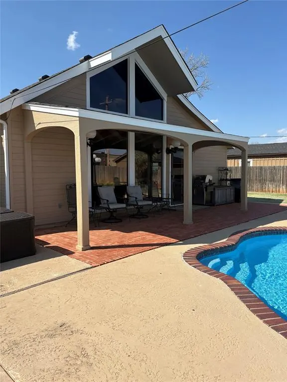 Photo 42 — 1606 N Hudson Street, Altus, OK 73521