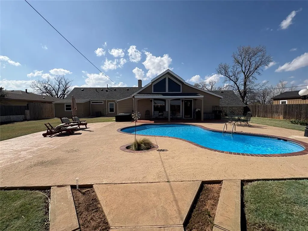 Photo 45 — 1606 N Hudson Street, Altus, OK 73521