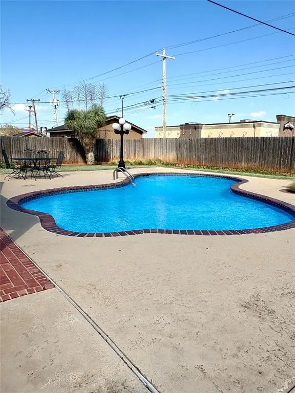 Photo 47 — 1606 N Hudson Street, Altus, OK 73521