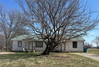 Sold home at 510 S Louis Tittle Avenue